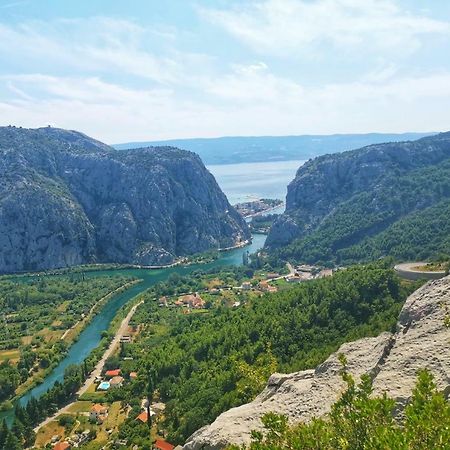 Apartament Green Valley Omiš Dış mekan fotoğraf