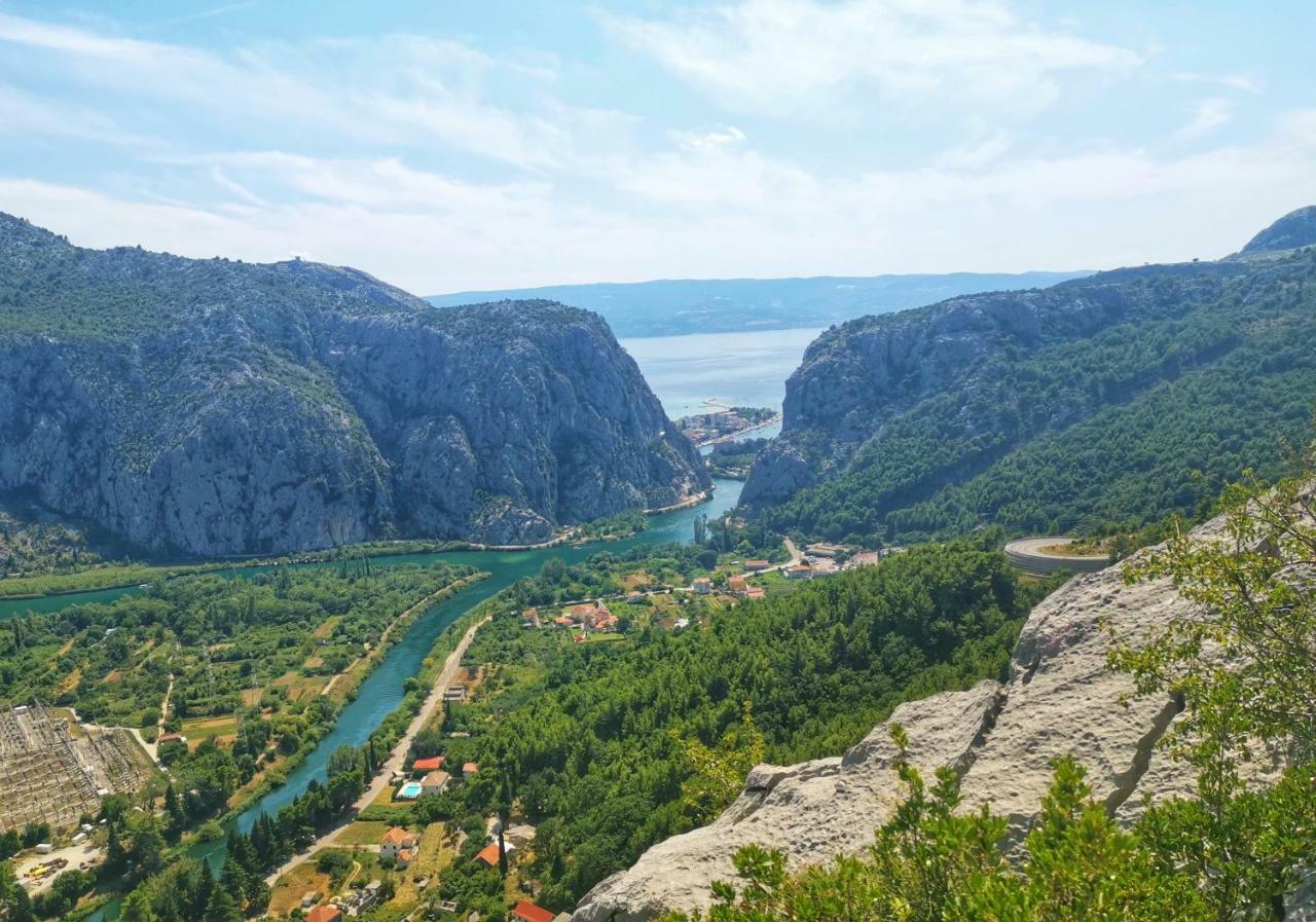 Apartament Green Valley Omiš Dış mekan fotoğraf