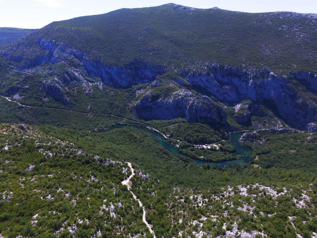 Apartament Green Valley Omiš Dış mekan fotoğraf